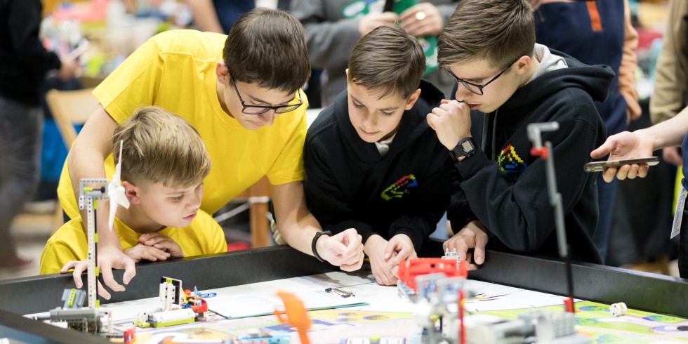 LEGO robotokkal törnek ki a hajdúsági gyerekek